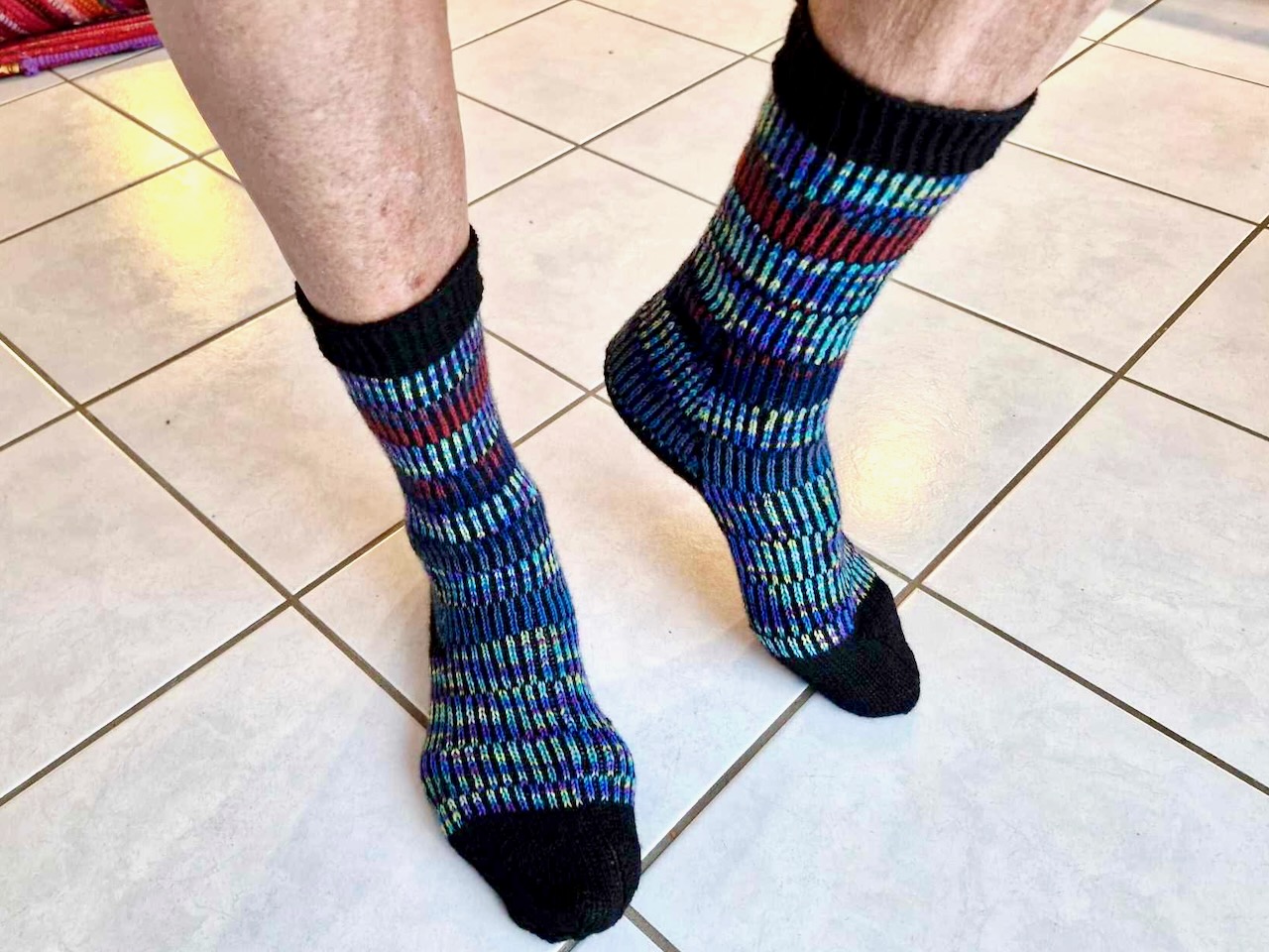 Teststricksocken zu den AnbuSocks, den kreativen Top-Down-Socken von Doris.