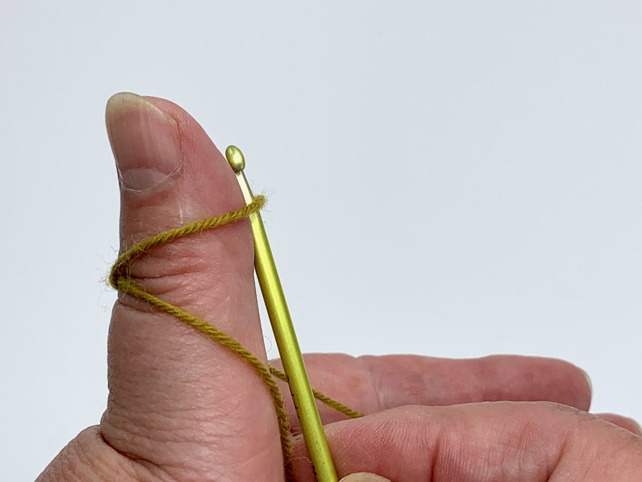 Maschenaufnahme aus dem Fadenring