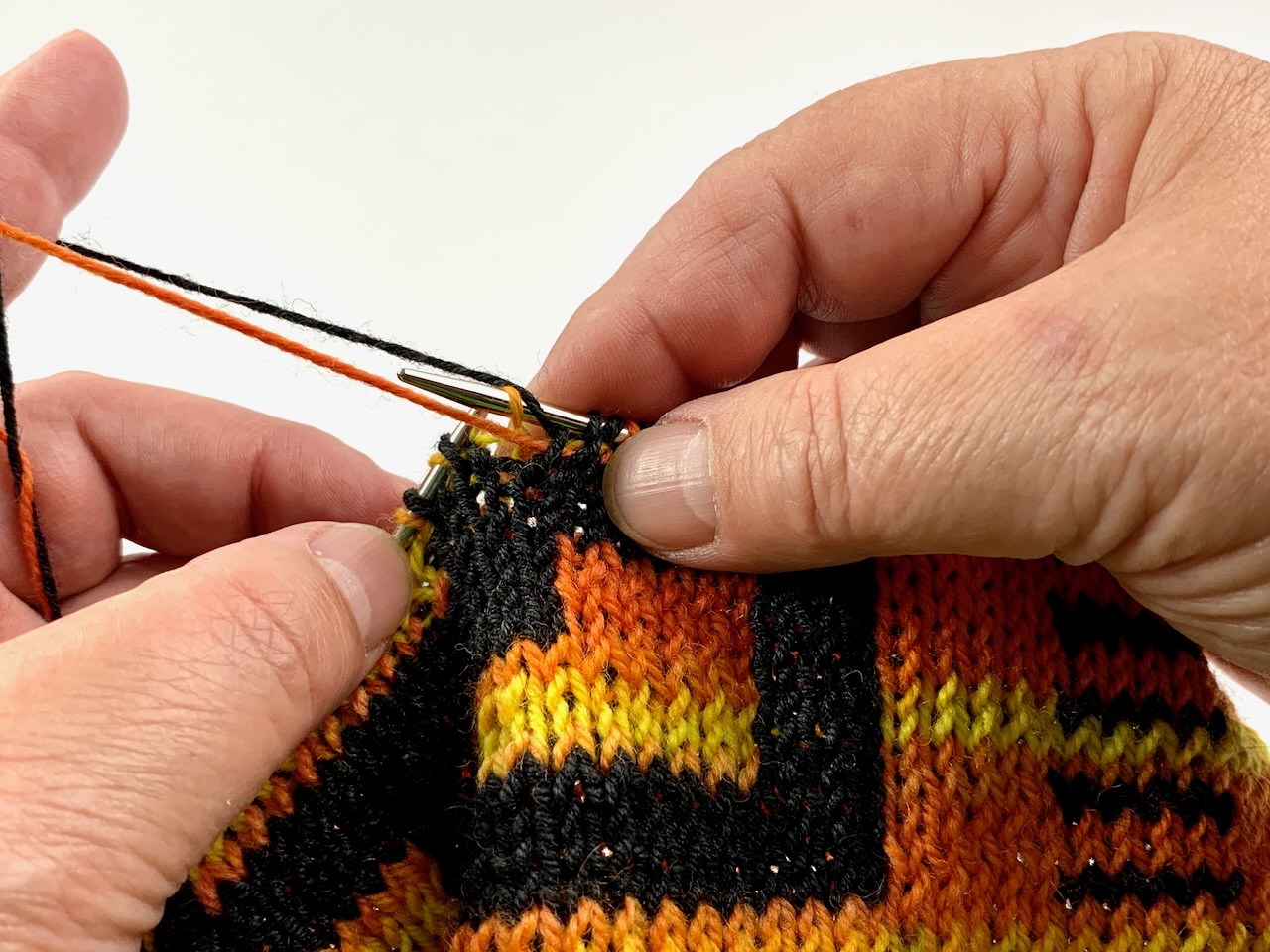 Doubleface Stricken - hier wird das Muster eingearbeitet