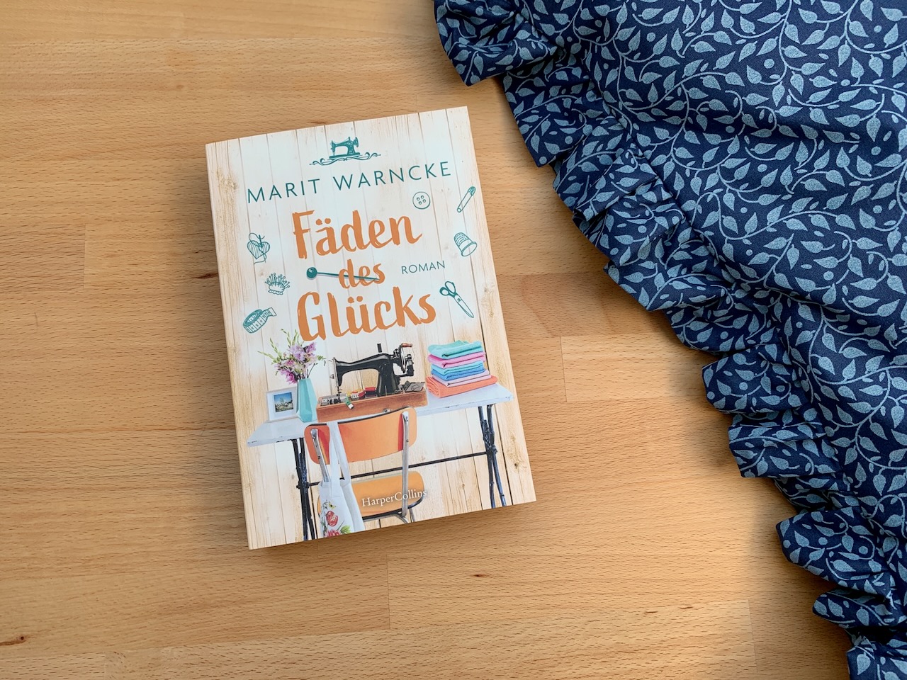 Fäden des Glücks - Buchbesprechung - Titelbild